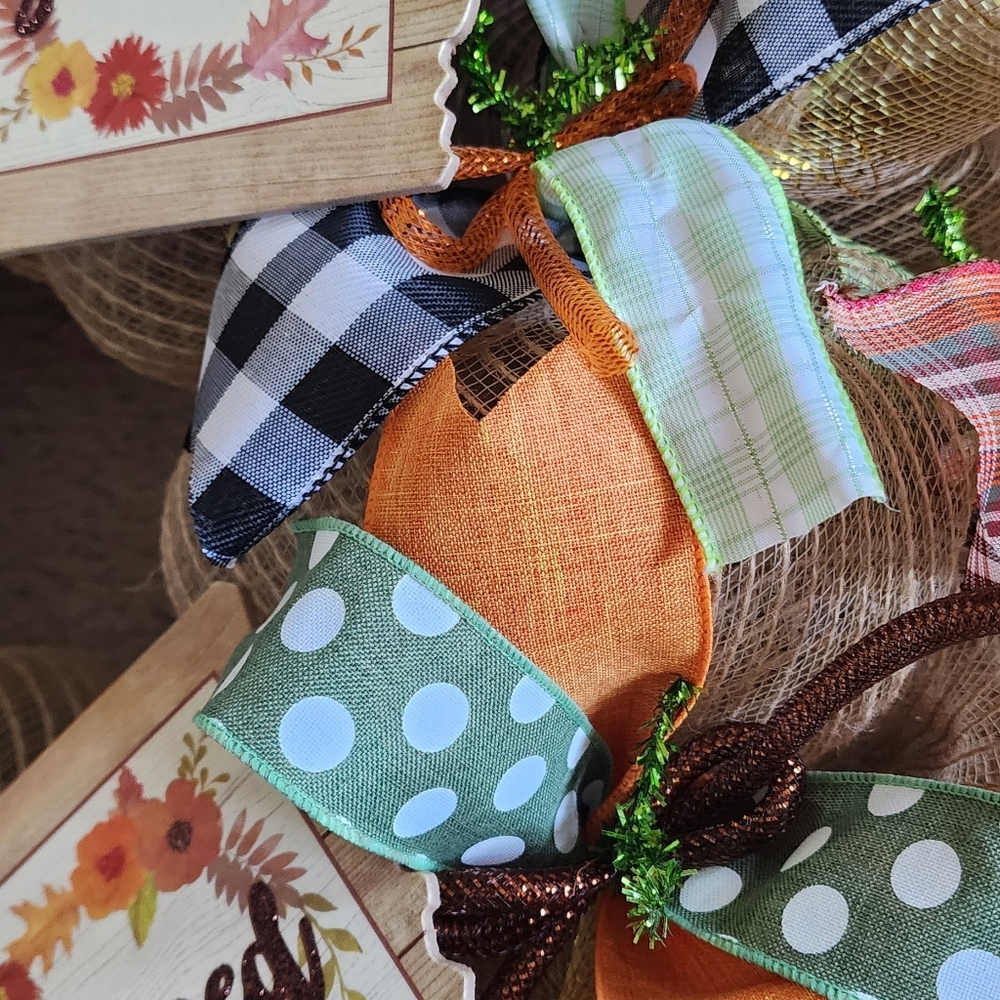 Fall / Thanksgiving Wreath - Picture 4 of 5